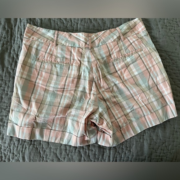 Plaid Land’n Sea shorts size 10 - Picture 3 of 3